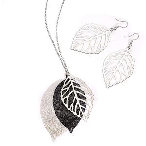Leaves Necklace and Earrings Set